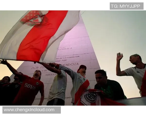 卡托利卡与蒙特维多河床队的精彩对决引发球迷热议与期待